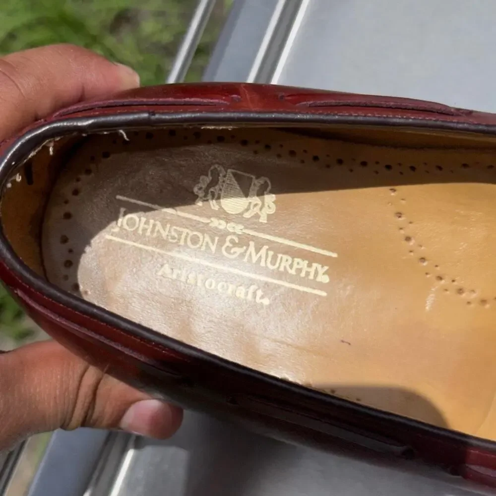 Johnston and Murphy Burgundy Leather Loafers with Tassel - Size 9
